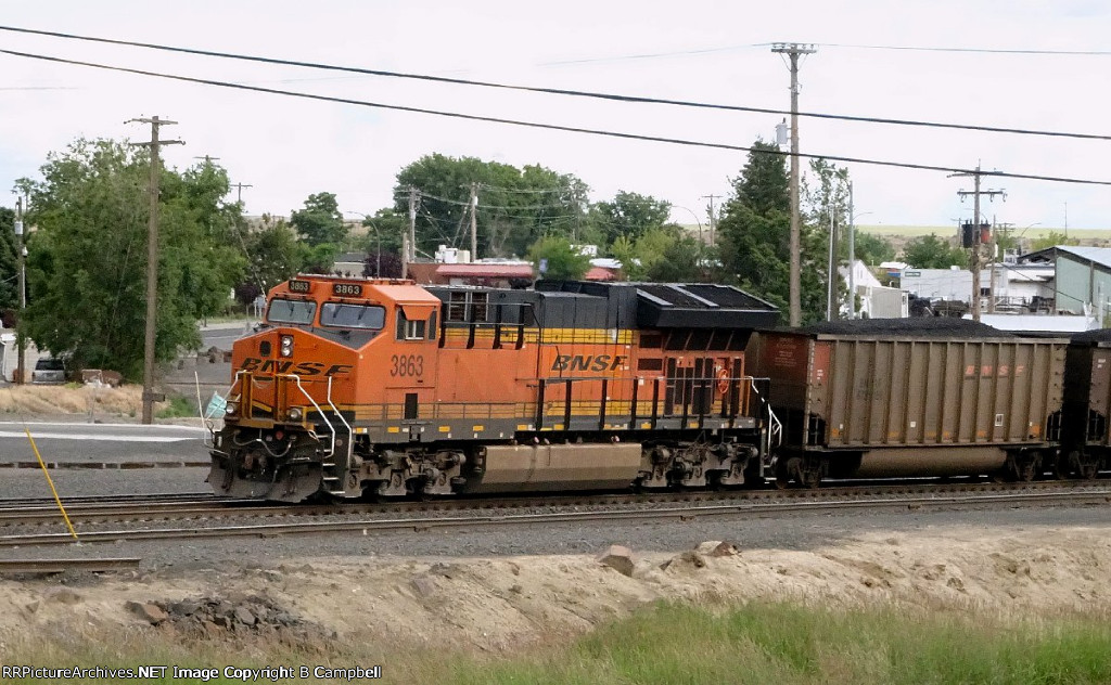 BNSF 3863-BNSF 672266